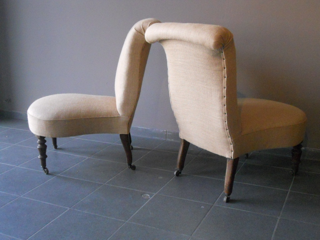 pair of slipperchairs